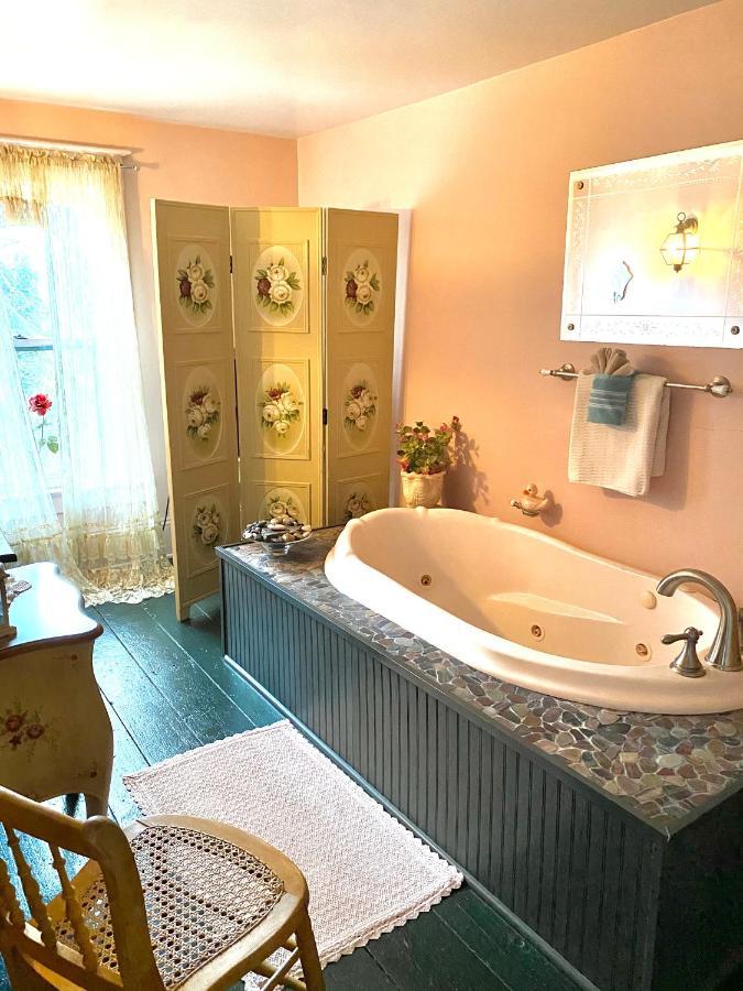 The Bella Ella Bed And Breakfast Canandaigua Dış mekan fotoğraf