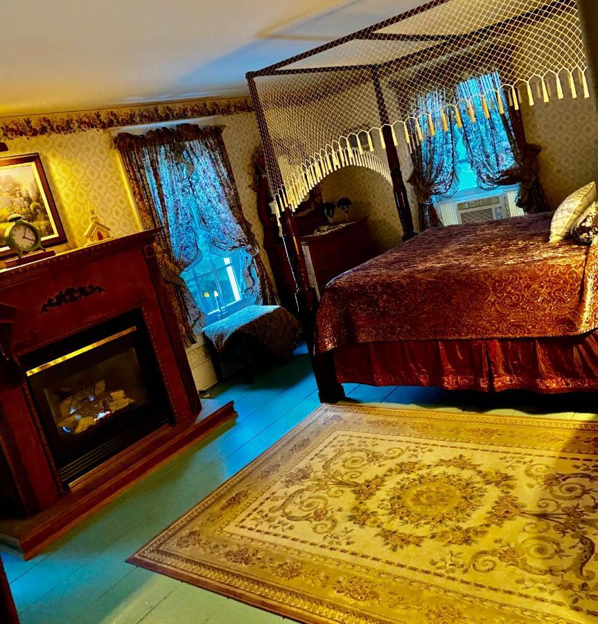The Bella Ella Bed And Breakfast Canandaigua Dış mekan fotoğraf