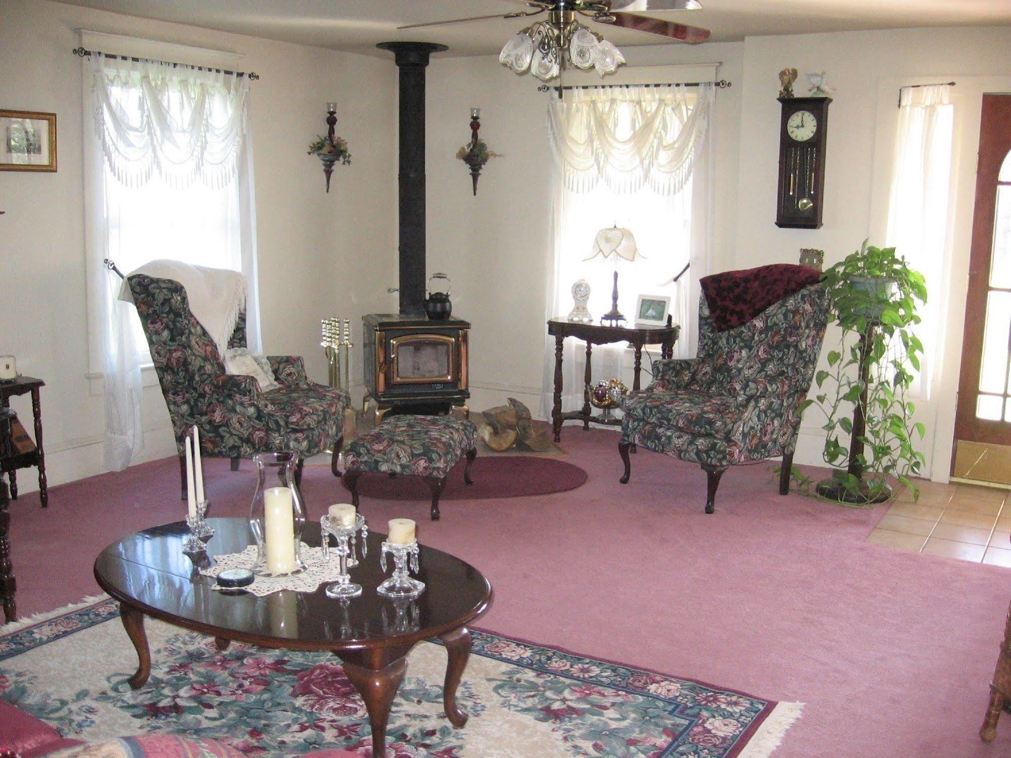 The Bella Ella Bed And Breakfast Canandaigua Dış mekan fotoğraf